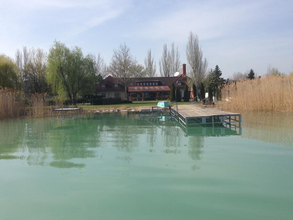 Hotel Monopoly Balatonalmádi Kültér fotó