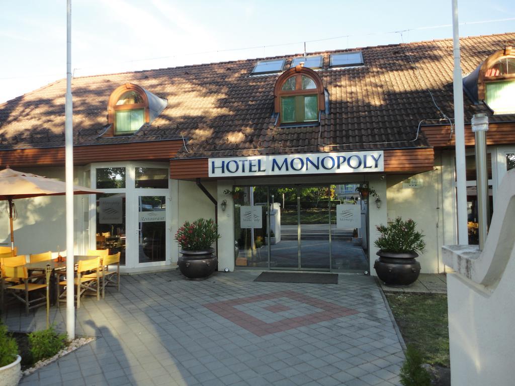 Hotel Monopoly Balatonalmádi Kültér fotó