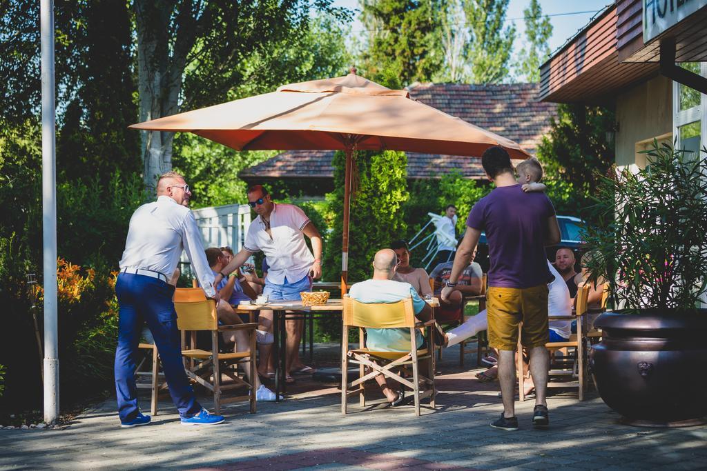 Hotel Monopoly Balatonalmádi Kültér fotó