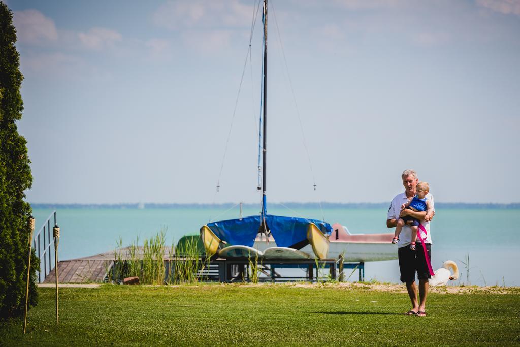 Hotel Monopoly Balatonalmádi Kültér fotó